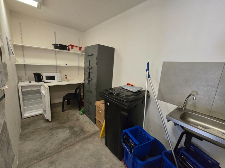 To Let Commercial Property for Rent in Ficksburg Free State